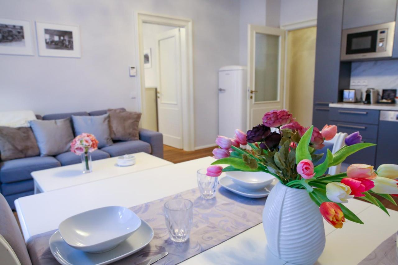 פראג White & Gray Apartments מראה חיצוני תמונה