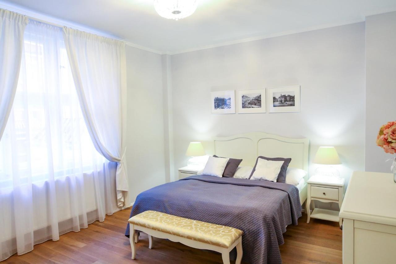 פראג White & Gray Apartments מראה חיצוני תמונה